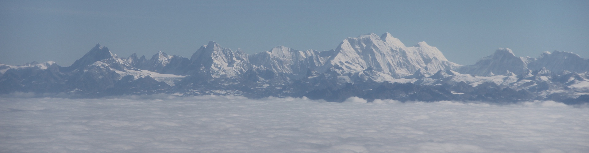 background-mountains